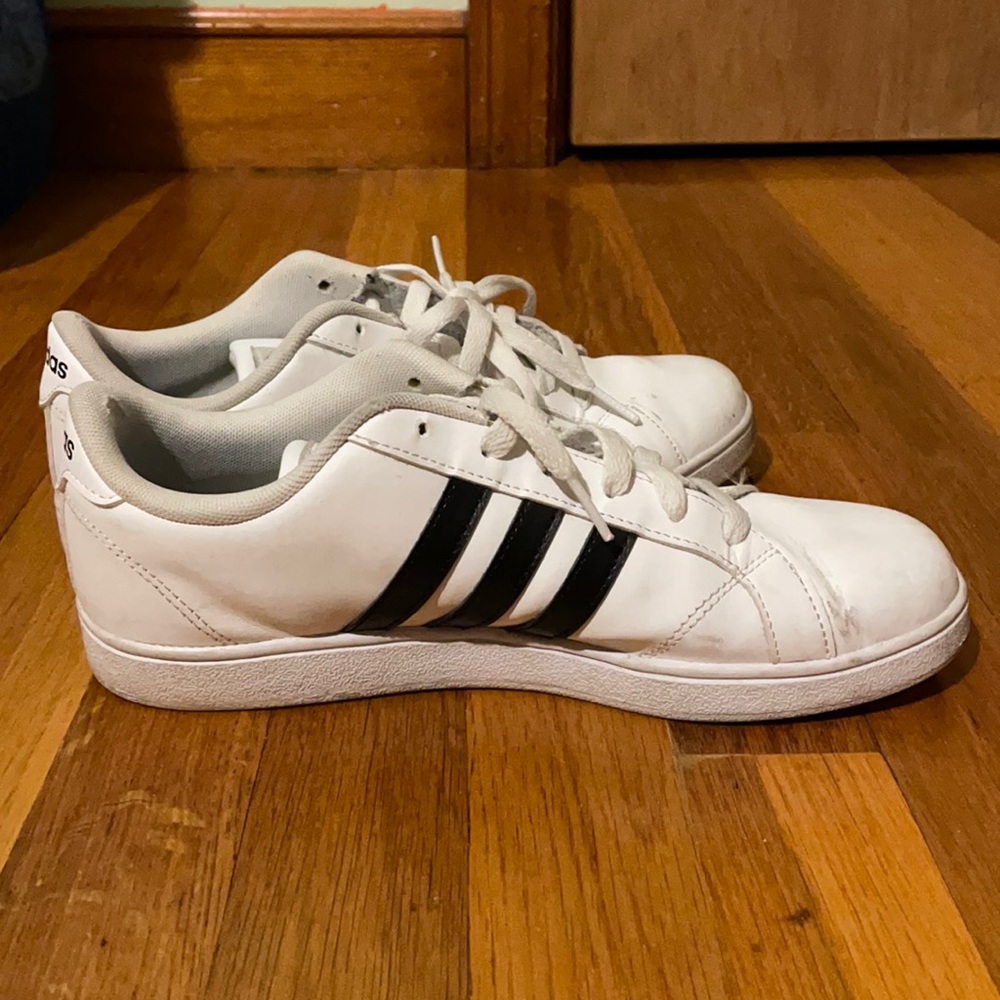 Adidas Sneakers